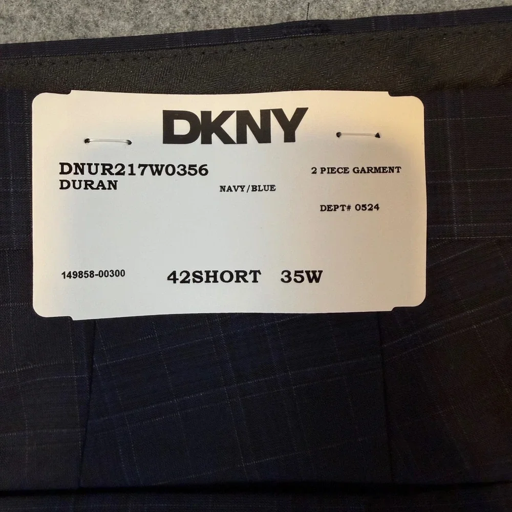 DKNY Duran Men Navy Blue Plaid 2 Piece Suit Modern Fit 42 Short 35W DNUR217W0356